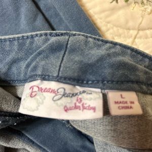 Quacker Factory Cropped DreamJeanes 5-Pocket, Zip Front Jeans